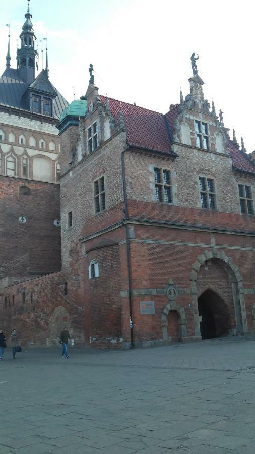 Апартаменты W Kamienicy Гданьск Экстерьер фото